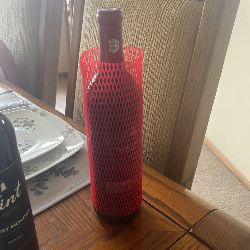 Wine carriers, cardboard & collapsible… contains five boxes, 5 protectors